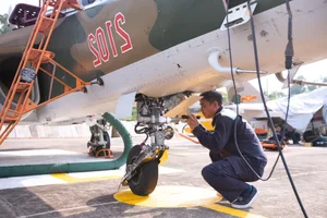 Vietnam Air Force Prepares for Spectacular Aerial Display in Hanoi - image 13