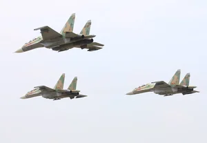 Vietnam Air Force Prepares for Spectacular Aerial Display in Hanoi - image 1
