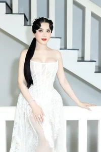 Lam Khanh Chi Opens Up About Emotional Struggle and Resilience Following Separation from Her Husband - image 0