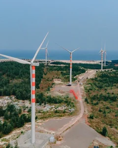 Exploring the Breathtaking Beauty of Phuong Mai Wind Farm in Quy Nhon - image 1