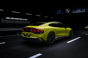 Mercedes-AMG Challenges Porsche Taycan with 1,153 HP All-Electric AMG GT 4-Door Coupe - image 9