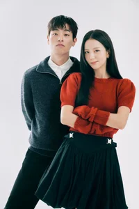 BlackPink’s Jisoo and Park Jeong-min: Sweet Pre-Hanoi Encounter Captured in Photos - image 8