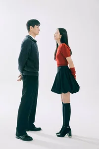 BlackPink’s Jisoo and Park Jeong-min: Sweet Pre-Hanoi Encounter Captured in Photos - image 3