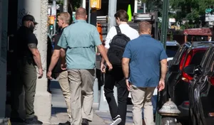 Barron Trump Stands Out on His First Day at NYU Stern School of Business - image 4