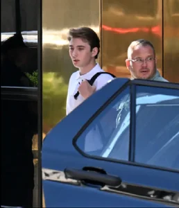 Barron Trump Stands Out on His First Day at NYU Stern School of Business - image 7