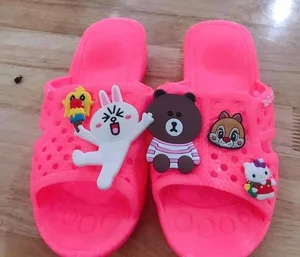 How the Legendary Vietnamese Honeycomb Sandals Became a Modern Retro Fashion Trend - image 5