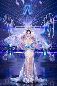 Miss Vietnam National Costume Mishap: Contestant Shows Resilience After Wardrobe Break - image 9