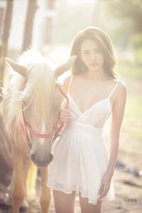 Captivating Elegance: Exploring the Stunning Style and Charm of Sutasine Siriruke - image 29