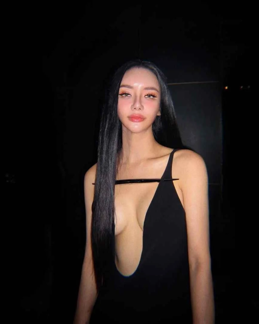 Inside the Resilient Life of Singaporean Billionaire Heiress Kim Lim