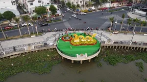 Bình Dương Unveils Stunning Dragon Mascots for Tet 2024, Earning Top Praise - image 3