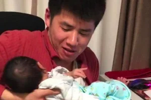 Viral Moment: New Dad's Hilarious Reaction to Holding His Baby Girl for the First Time - image 8