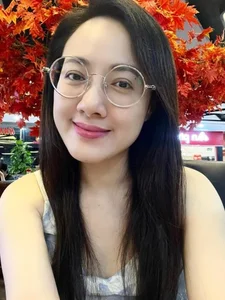Life Update: The Beautiful TV Host Who Once 'Stole a Kiss' from Quyen Linh - image 0