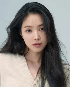 K-pop Idols Leaving Their Agencies: Success Stories and Career Struggles - image 3