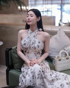 Effortless Elegance in Floral Halter Dress - image 3
