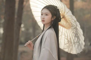 Artistic Language Photography Featuring Zhen Zhen YiTuYu Vol.8103 Collection - image 2