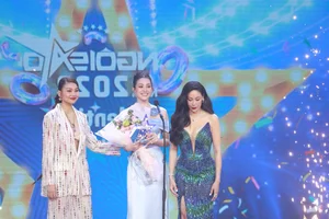 Glamour and Sensuality Shine at Star of the Year 2022 Gala - image 4
