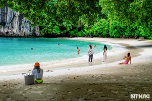 Exploring Thailand's Paradise Island: A Breathtaking Journey for Global Travelers - image 6