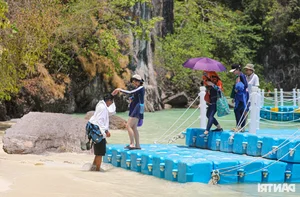 Exploring Thailand's Paradise Island: A Breathtaking Journey for Global Travelers - image 8