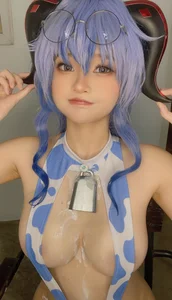 Stunning Ganyu Bikini Cosplay by Azami: A Genshin Impact Masterpiece - image 3