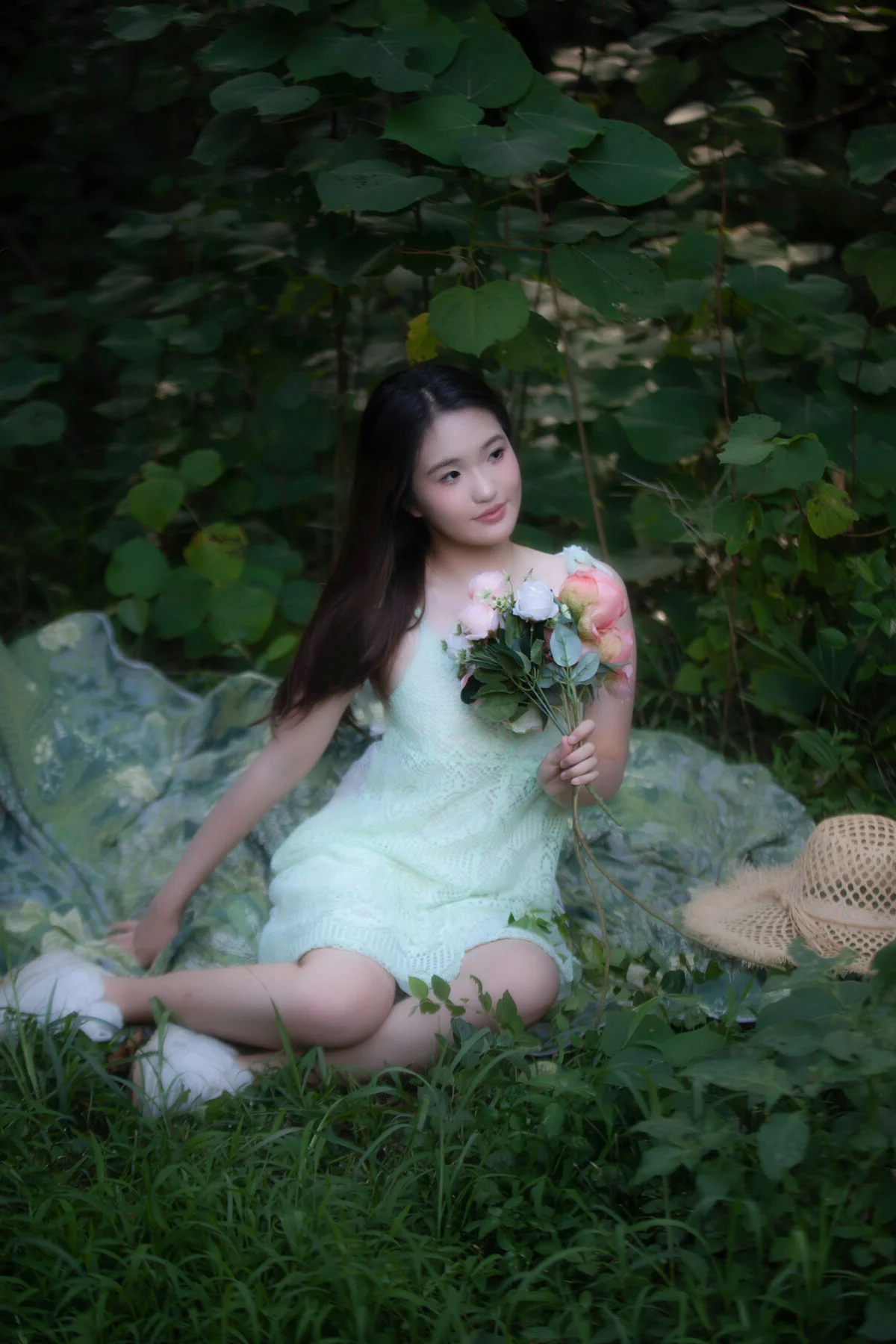Minimalist Elegance: YiTuYu Art Language Vol.10367 Featuring Ya – Exclusive 17P Art Gallery