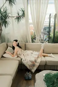 Discover Zzzhen's Serene Elegance in YiTuYu Vol.8271: A Captivating Floral Portrait - image 0