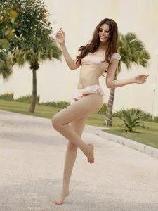 Vietnamese Celeb Update: Quynh Kool's Transformation and Truc Anh's Weight Loss Journey - image 57
