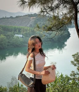 Discovering the Poetic Charm of Hue: A Breathtaking View from the Ancient Capital’s Scenic Balcony - image 1