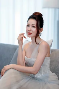 Trieu Ai Vy Surprises Fans with Stunning Postpartum Transformation - image 0