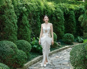 Trieu Ai Vy Surprises Fans with Stunning Postpartum Transformation - image 2