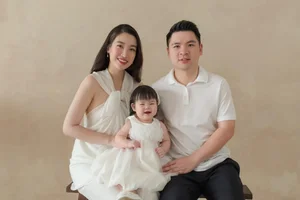 The Graceful Life of Miss Vietnam Do My Linh: Balancing Fame and Family in High Society - image 4