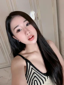 Tieu Hy Opens Up About the Challenges and Pressures of Viral Fame - image 2