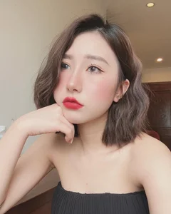 Tieu Hy Opens Up About the Challenges and Pressures of Viral Fame - image 4