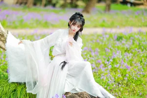 Elegant White Hanfu Photoshoot in Purple Orchid Mist by Art Language - image 4