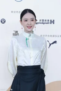 Dilraba Dilmurat and Guli Nazha Dazzle on the Red Carpet - image 1