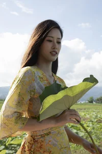 Stunning Visuals in YiTuYu Art Language Vol.5214 Featuring the Captivating Chenaling_cl - image 16