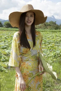 Stunning Visuals in YiTuYu Art Language Vol.5214 Featuring the Captivating Chenaling_cl - image 8