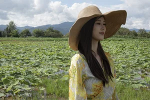 Stunning Visuals in YiTuYu Art Language Vol.5214 Featuring the Captivating Chenaling_cl - image 1