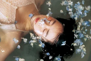 Elegant Visuals: YiTuYu Art Language Vol.6927 Featuring To Xiao Bei - image 6