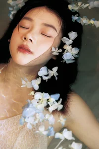 Elegant Visuals: YiTuYu Art Language Vol.6927 Featuring To Xiao Bei - image 1