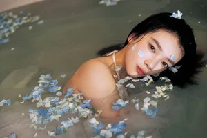 Elegant Visuals: YiTuYu Art Language Vol.6927 Featuring To Xiao Bei - image 0