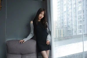 Mei Zi: Relaxed Elegance in Black Silk on the Sofa - image 35