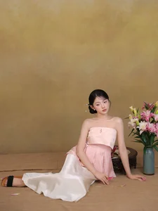 Beyond Mukbang: Quynh Truong’s Ethereal Transformation Into a Modern Muse - image 0