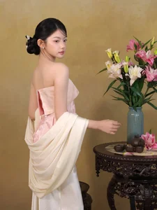 Beyond Mukbang: Quynh Truong’s Ethereal Transformation Into a Modern Muse - image 3