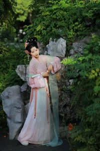 YiTuYu Art Language Vol.8029 Featuring Jiu Niang Yuan Zi Artistic Portrait Collection - image 14