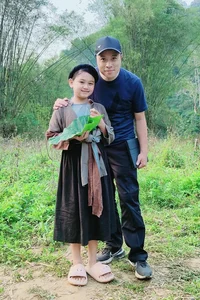 Nostalgic Appearance: Vo Thu Ha of Tik Tik Tak Group Spotted in Rare Outing - image 3