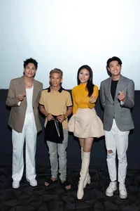 Nostalgic Appearance: Vo Thu Ha of Tik Tik Tak Group Spotted in Rare Outing - image 7