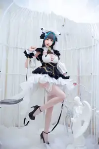 Coser Tomoyo-chan as Azur Lane's Cheshire: Captivating charm and sweet allure. - image 21