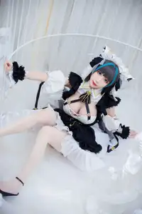 Coser Tomoyo-chan as Azur Lane's Cheshire: Captivating charm and sweet allure. - image 9