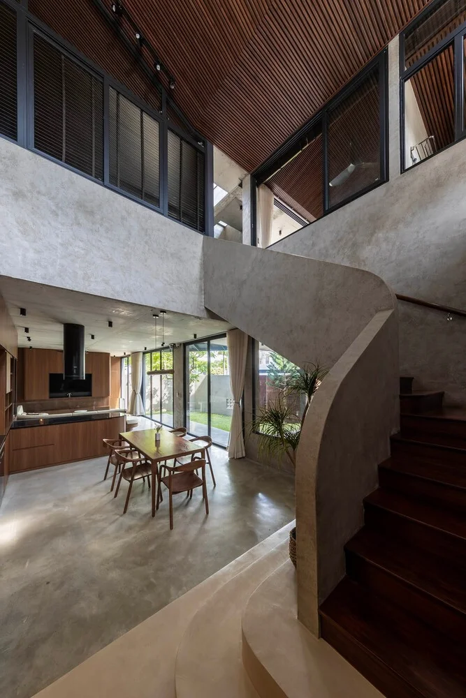 Innovative Concrete Architecture: A Unique Home Design for the Climate of Phan Rang