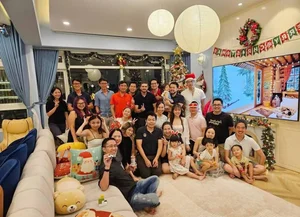 Transform Your Home Into a Festive Palace: Luxurious Christmas Decorating Ideas and Trends - image 6